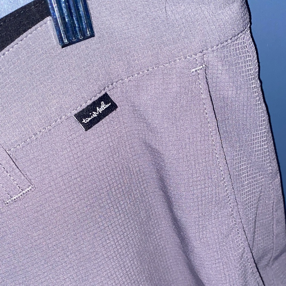 Travis Mathew Men's Gray Shorts with Pockets - Picture 3 of 8